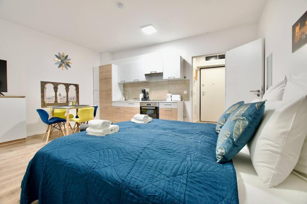 Appartement Standard By Hi5-horvath Mihaly Square *